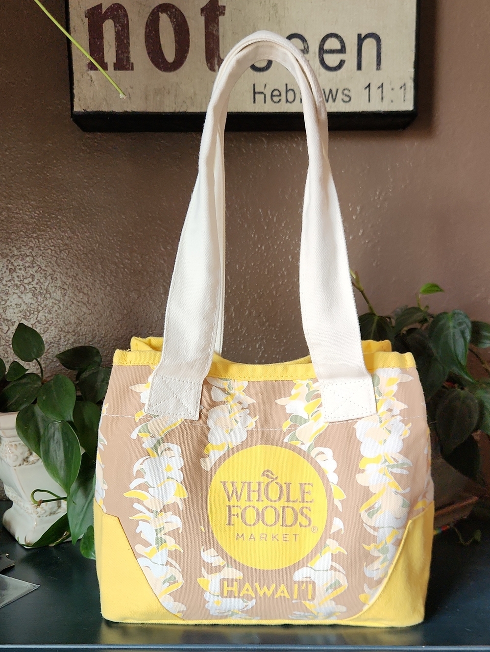 Whole Foods Hawai'i Hawaii Floral Canvas Tote EUC
